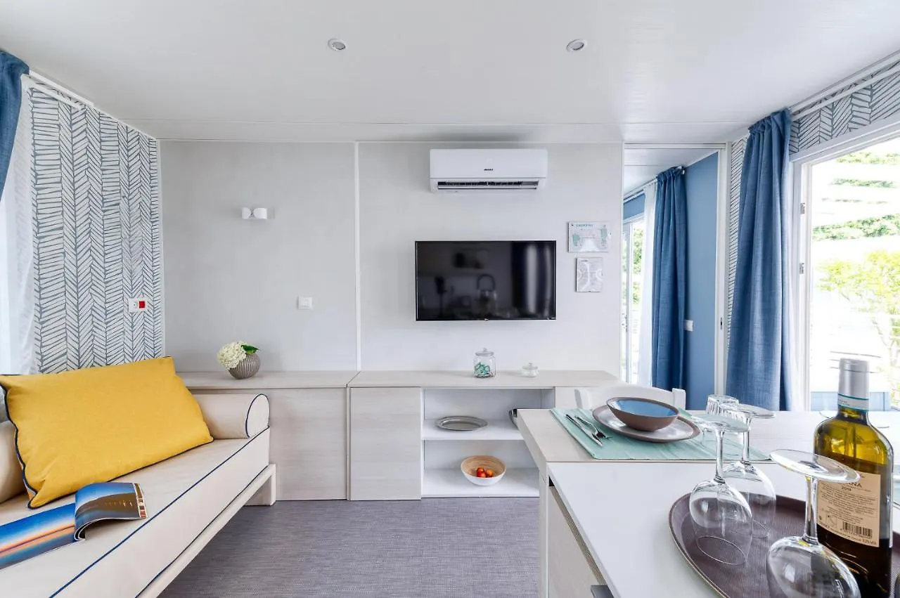 San Benedetto Camping Relais Peschiera del Garda 3*,  Italy