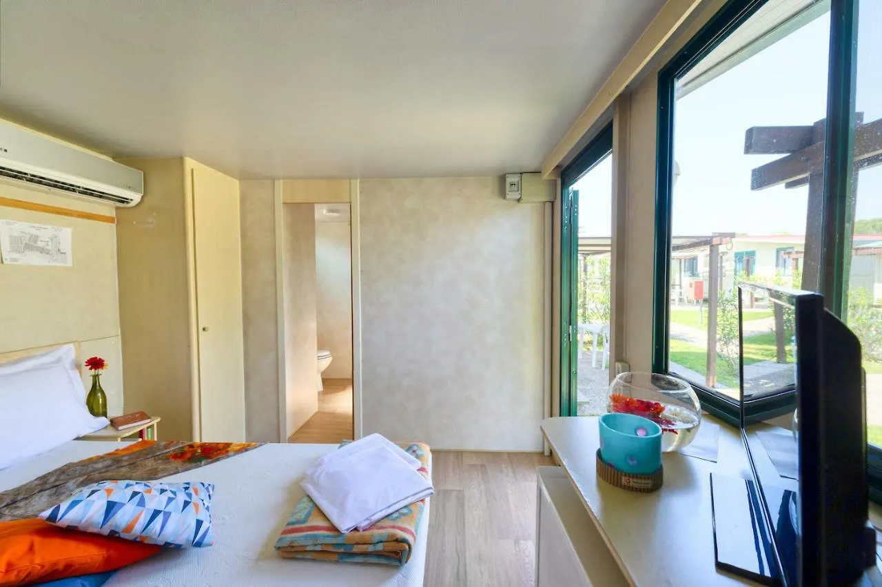 San Benedetto Camping Relais Peschiera del Garda 3*,